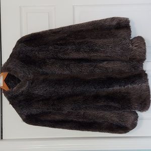 Vintage Fur Coat Jacket  Women's Unbranded Estate No Label ON Coat. Lined